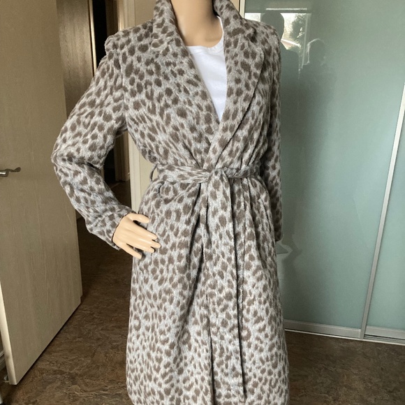 Belted Spring/Fall Coat - Picture 1 of 10